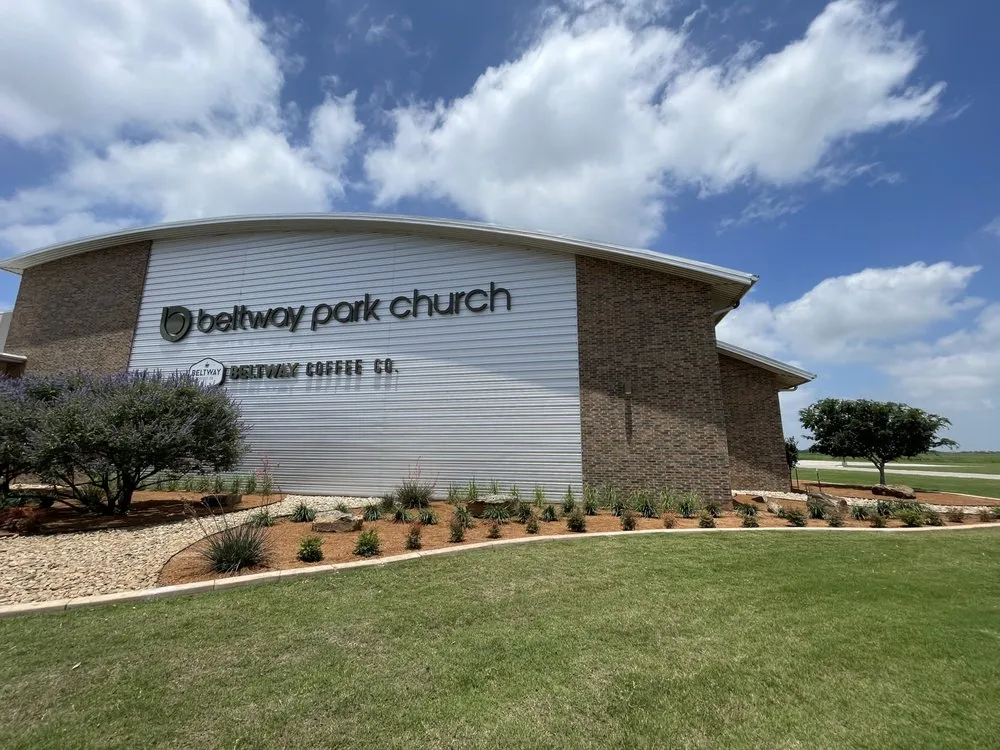 Top-rated lawn mowing service in Abilene, TX - Eric The Great Landscaping