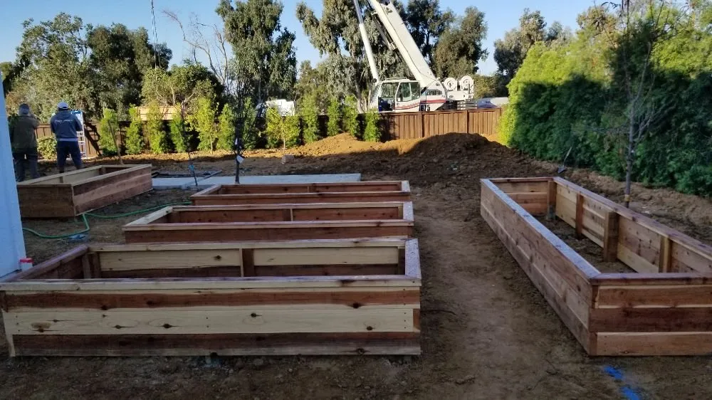 Expert lawn mowing service near you in Cardiff, CA by Eric Thomas Landscaping