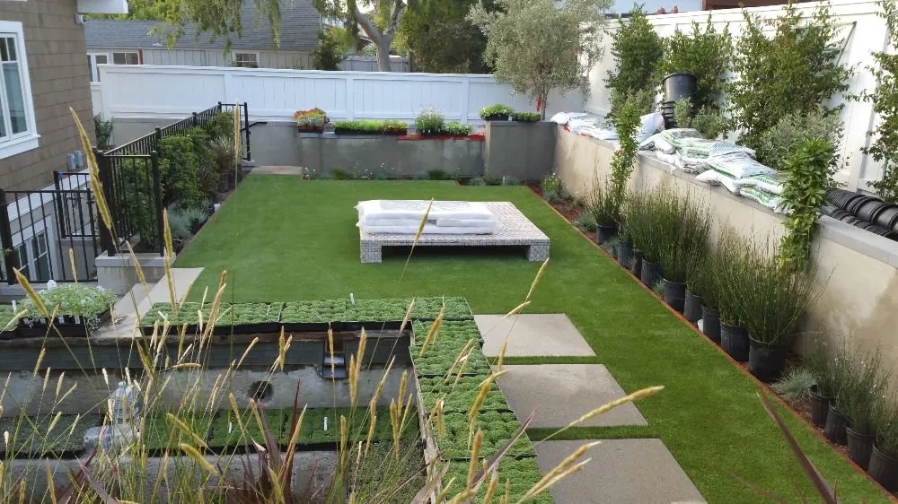Professional landscaping services experts serving Cardiff, CA - Eric Thomas Landscaping
