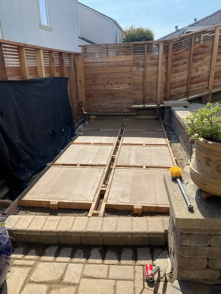 Professional lawn mowing service in San Rafael, CA by Erick Landscaping