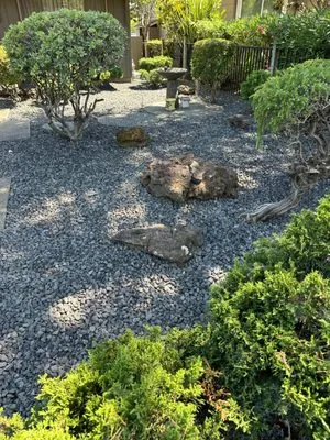 Erick Landscaping Logo