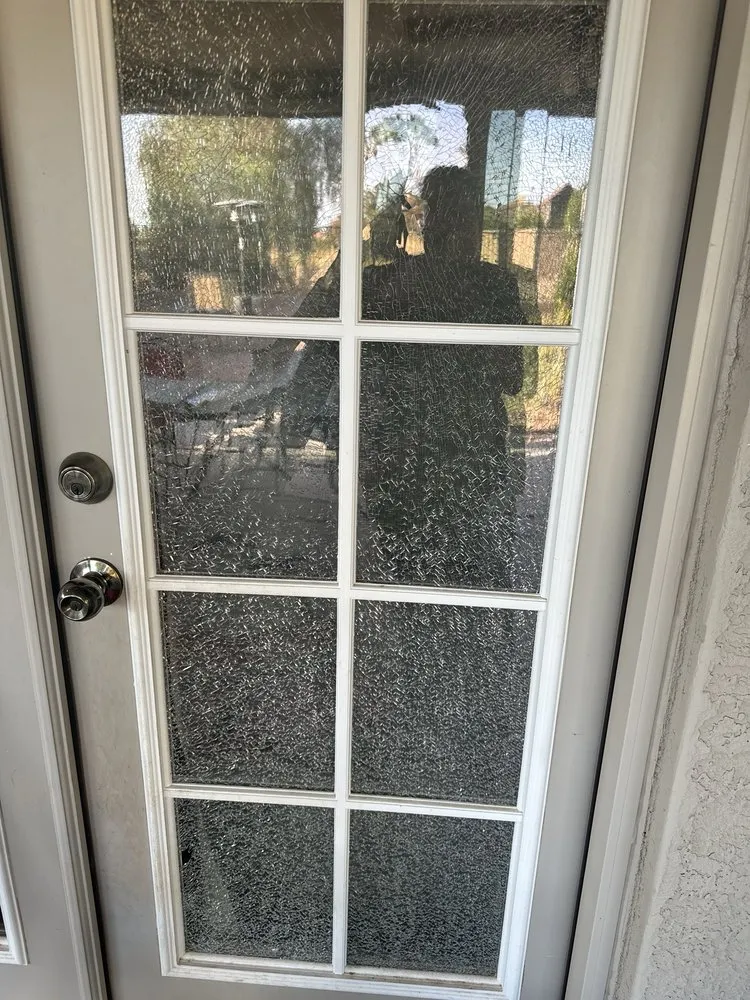 Professional lawn mowing service experts serving Chandler, AZ - Erick Lawn Service