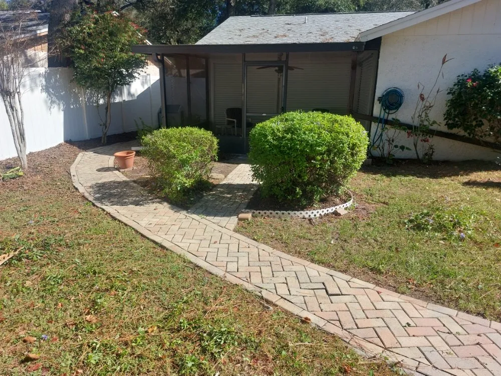 Professional lawn mowing service experts serving Land O Lakes, FL - Eric's Handyman Services