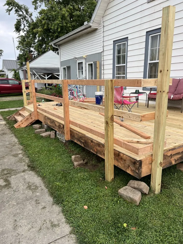 Affordable landscape design in Milford, IN by Eric's Home Repair And Landscaping