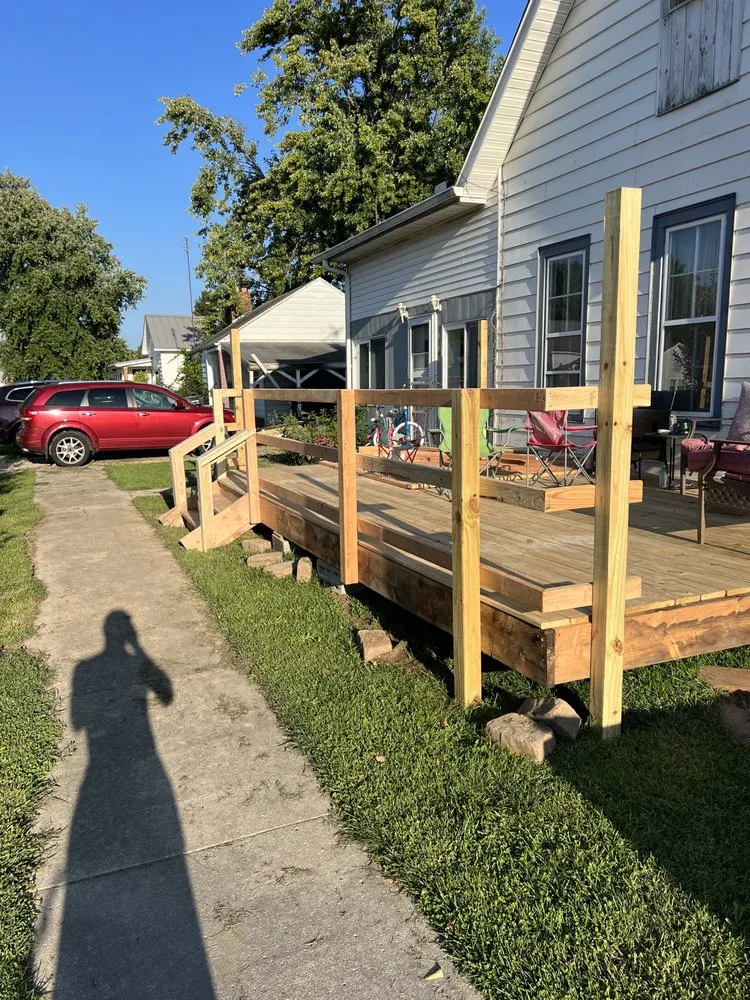 Local residential landscaping experts serving Milford, IN - Eric's Home Repair And Landscaping