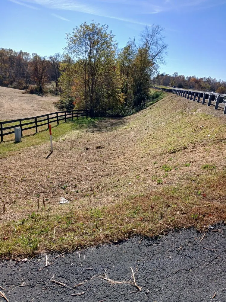 Local yard maintenance experts serving Orange, VA - Eric's Landscaping And Home Repair