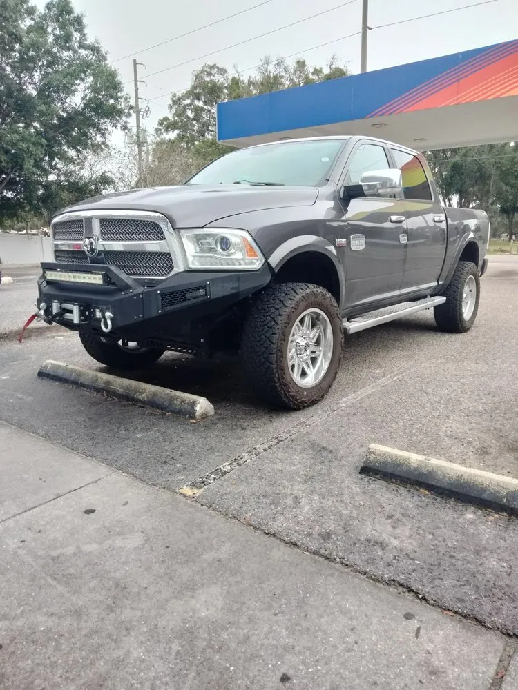 Custom lawn care service for year-round maintenance across Plant City, FL - Eric's Lawn & Tree Service