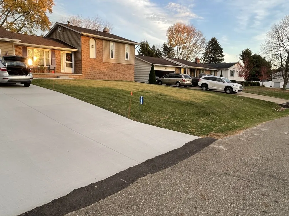 Reliable yard maintenance near you in Canton, OH by Eric's Lawn and Landscaping