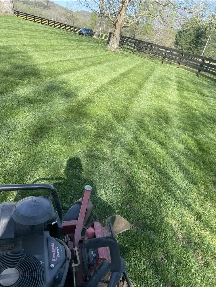 Expert residential landscaping in Nashville, TN - Erics lawn and landscaping