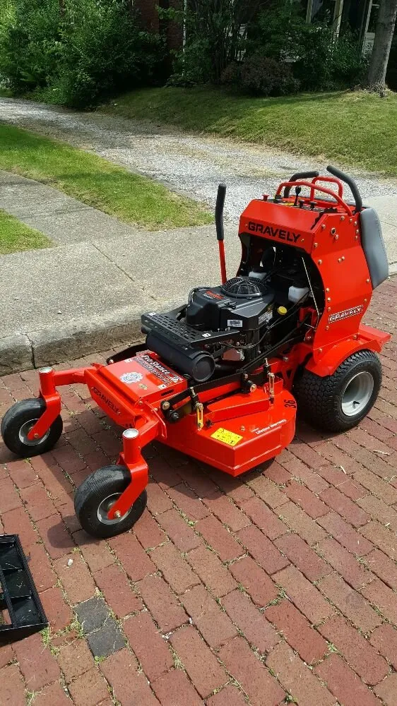 Affordable yard maintenance for homes across Canton, OH - Erics Lawn Service