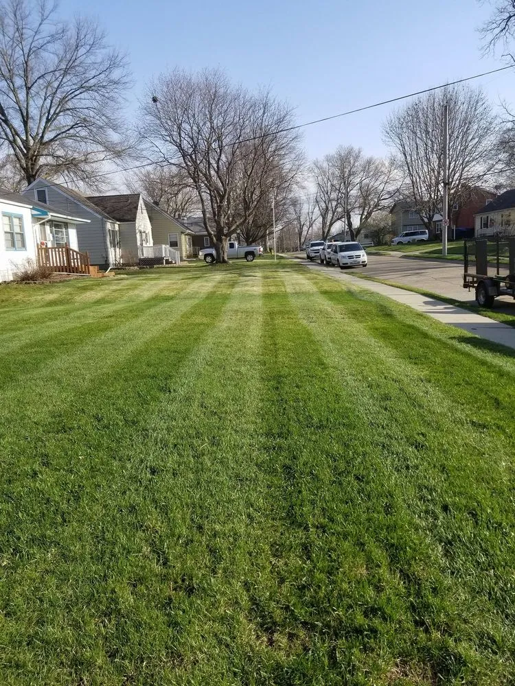 Trusted garden landscaping for outdoor upgrades across Urbandale, IA - Eric's Mow N Guy