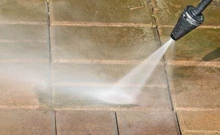 Affordable lawn care service for residential properties across Zephyrhills, FL - Eric's Pressure Washing