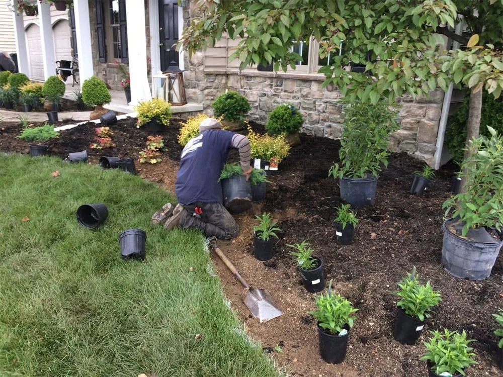 Expert landscaping services in Elyria, OH - Erie Landscaping