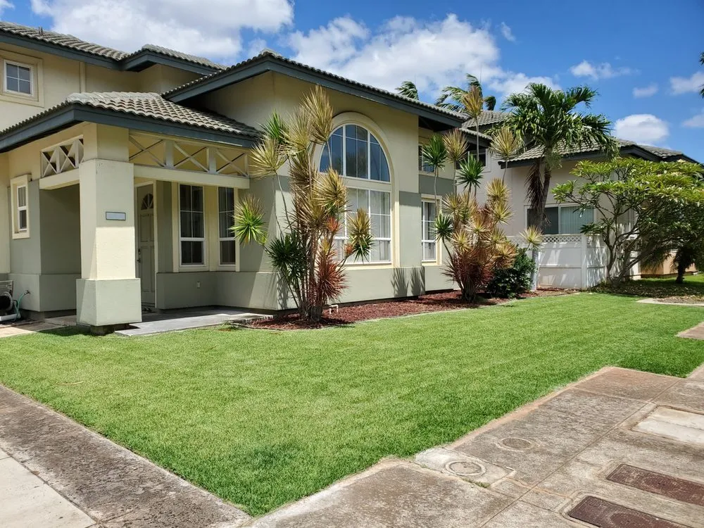 Custom lawn mowing service in Waipahu, HI by Ernest Yard Service