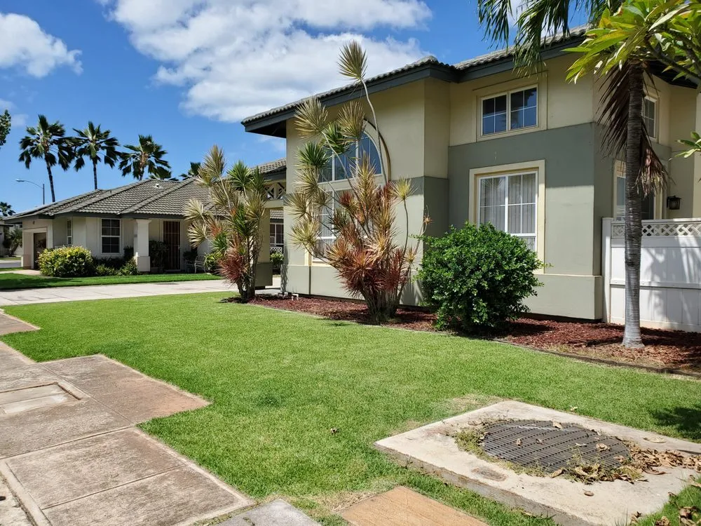 Trusted yard maintenance in Waipahu, HI by Ernest Yard Service