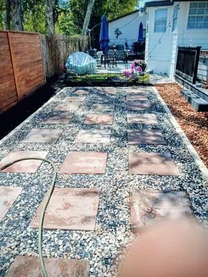 Ernesto Landscaping Logo