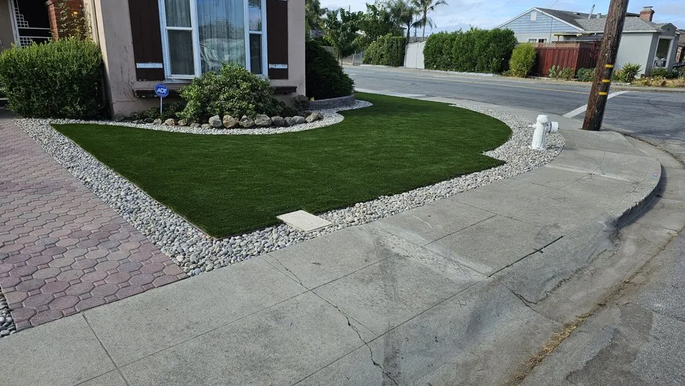 Custom garden landscaping in San Lorenzo, CA - Ernesto's Landscaping