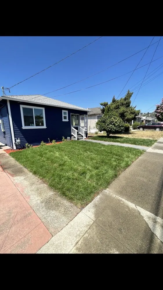 Local lawn care service in San Lorenzo, CA by Ernesto's Landscaping