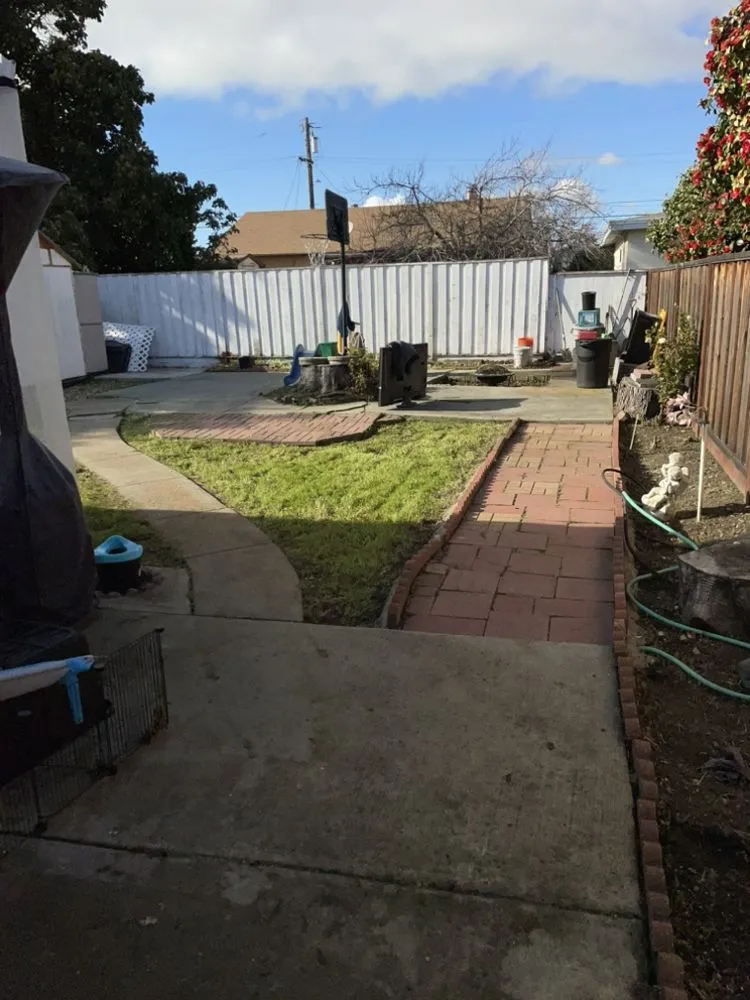 Trusted yard cleanup service for outdoor upgrades across San Lorenzo, CA - Ernesto's Landscaping