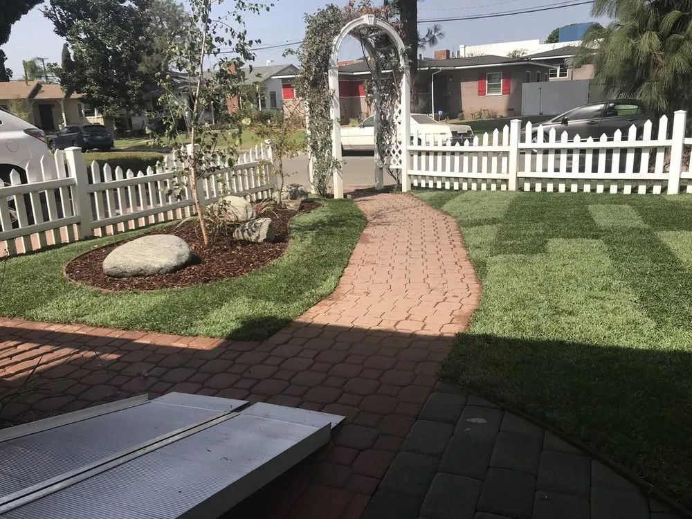 Local lawn mowing service for homes across Pico Rivera, CA - Ernie M Ureno Tree Service