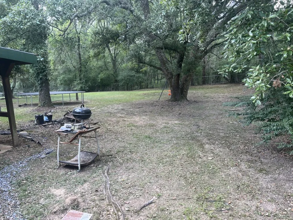 Trusted outdoor landscaping experts serving Jackson, MS - Ernie’s Lawn Care