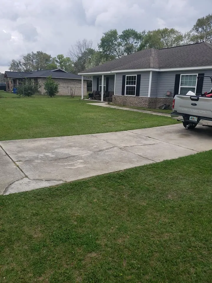 Reliable landscape installation experts serving Tallahassee, FL - Erratic Mowers