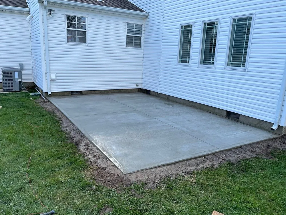 Professional lawn mowing service in Jackson Township, NJ by Erson Construction