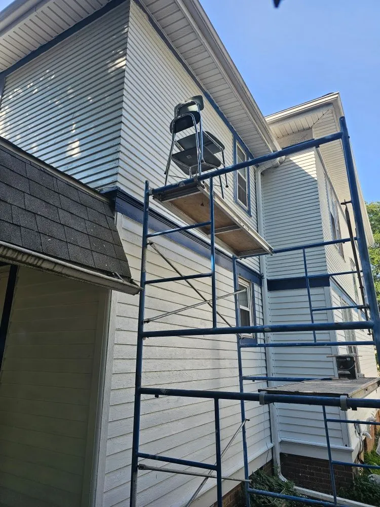 Custom yard cleanup service in Sioux City, IA - ES Contracting