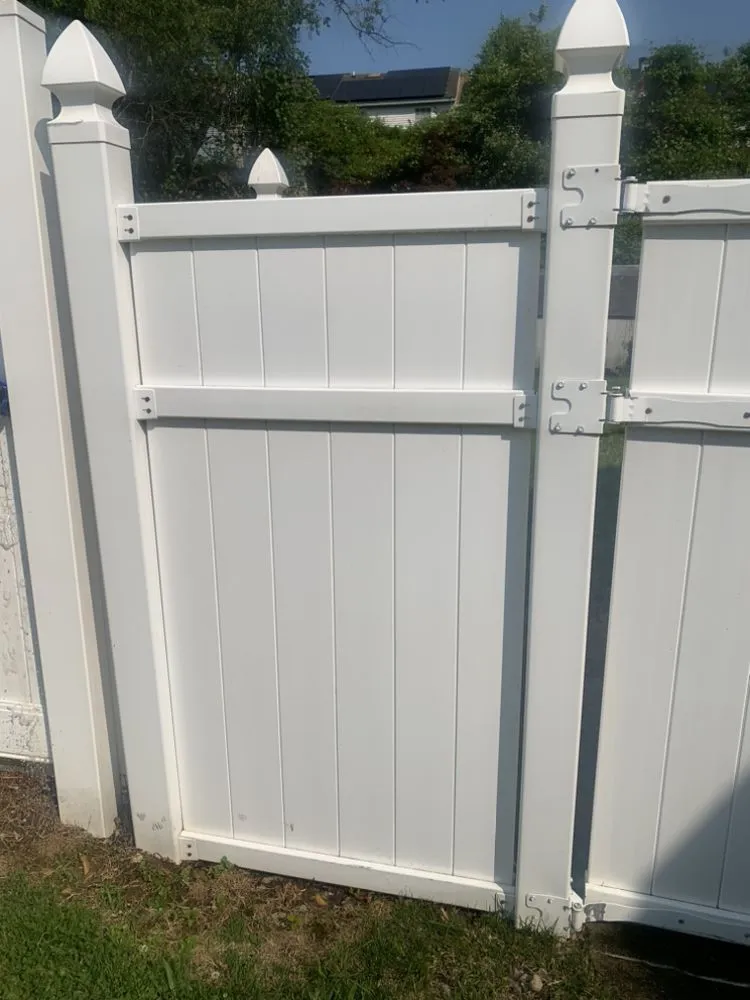 Reliable landscape installation experts serving Forest Heights, MD - E’s Landscaping & Power Washing