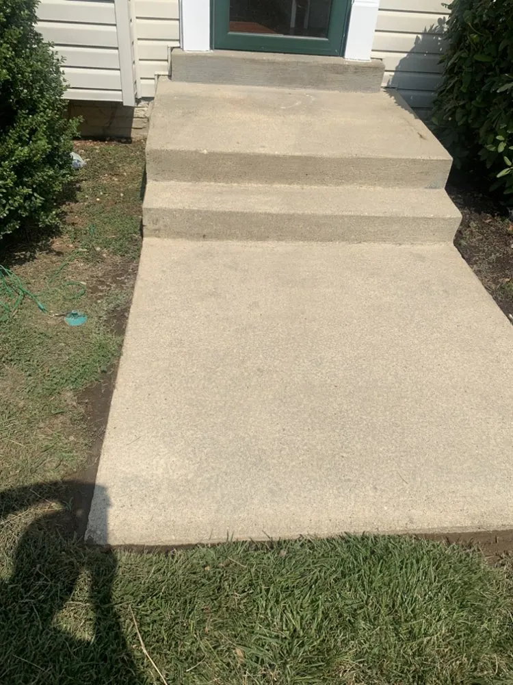 Professional landscaping services with custom design in Forest Heights, MD by E’s Landscaping & Power Washing