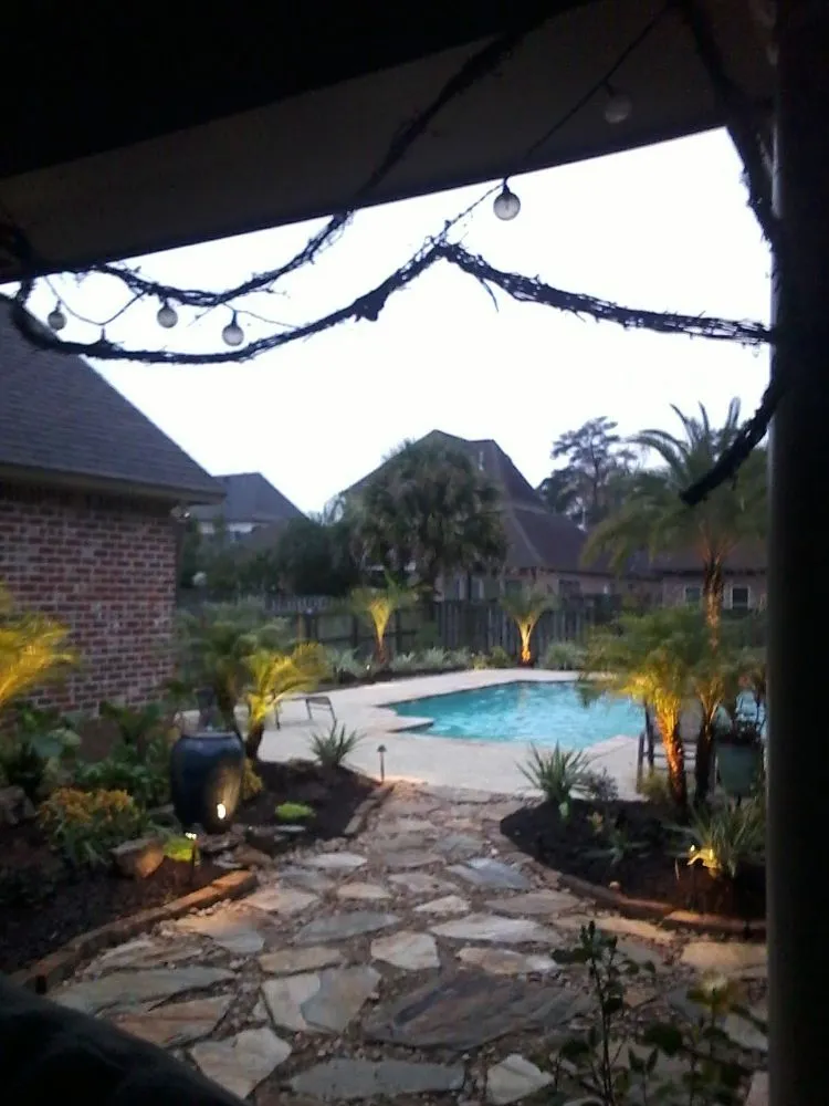 Expert yard cleanup service for beautiful yards across Denham Springs, LA - E's Landscaping