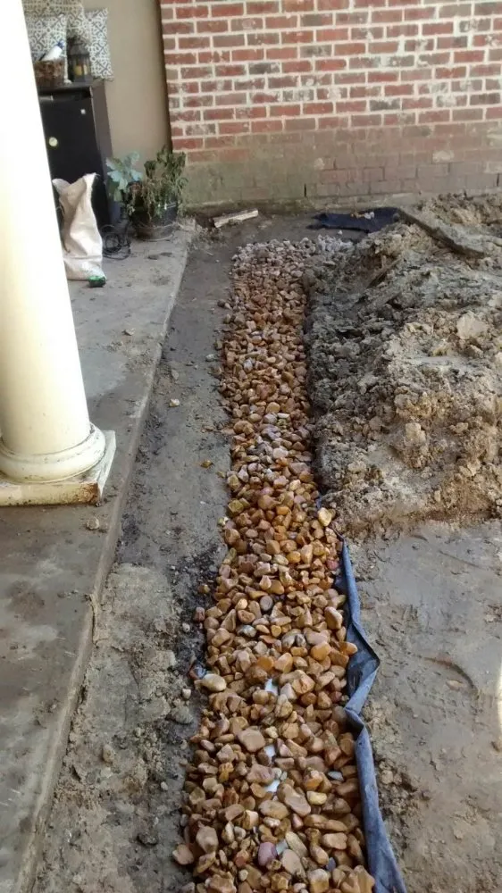 Trusted yard maintenance in Denham Springs, LA by E's Landscaping