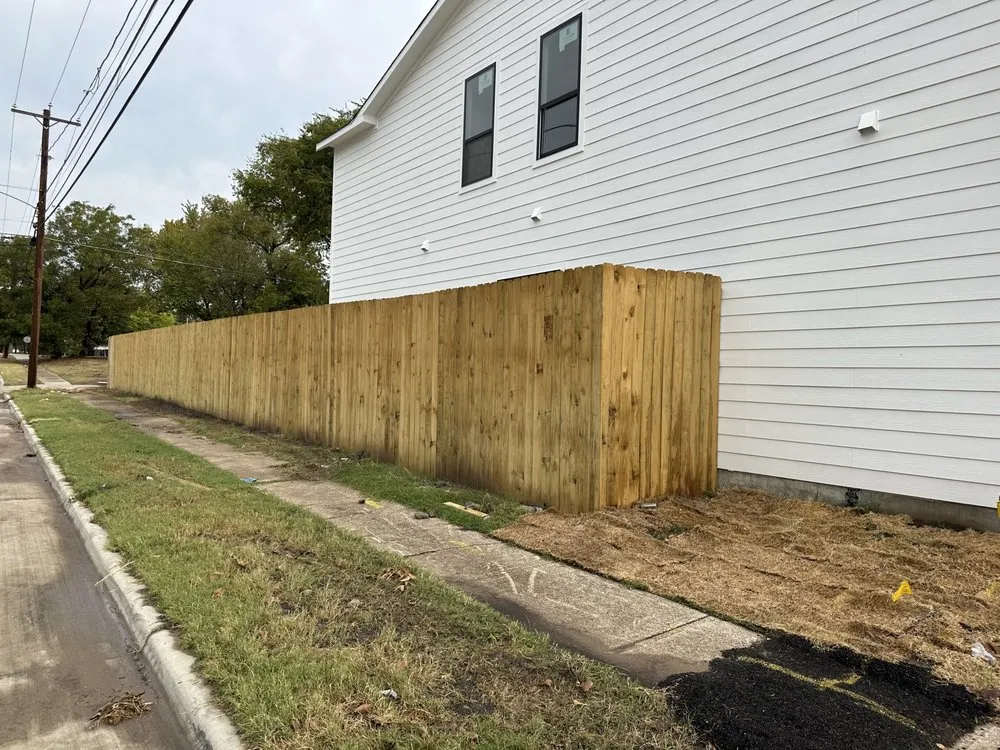 Top-rated yard maintenance experts serving Dallas, TX - E’S Landscaping Remodeling