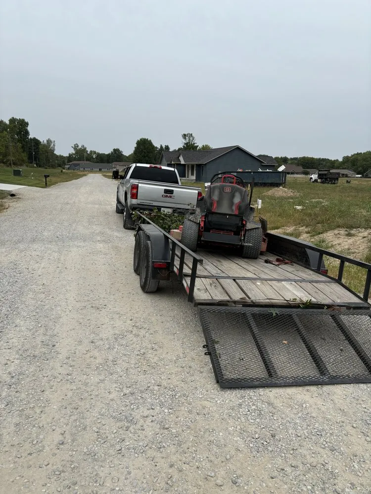 Top-rated landscaping services in Carbondale, IL by E's Lawn Care