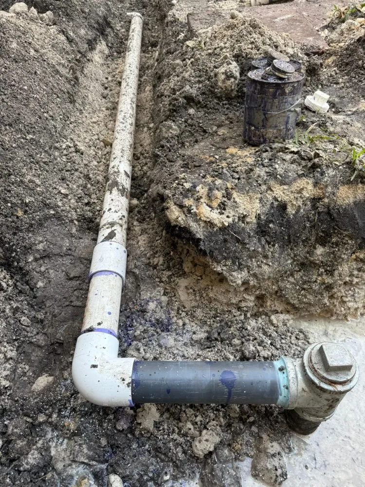 Professional lawn mowing service experts serving Southwest Ranches, FL - E&S Lawncare Services