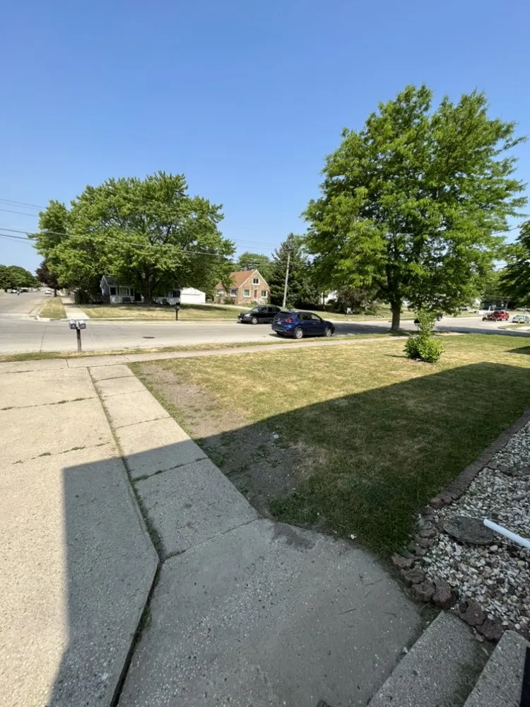 Top-rated landscape design for outdoor upgrades across Pleasant Prairie, WI - E’s Outdoor Services