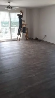 ES Services and Labor Logo