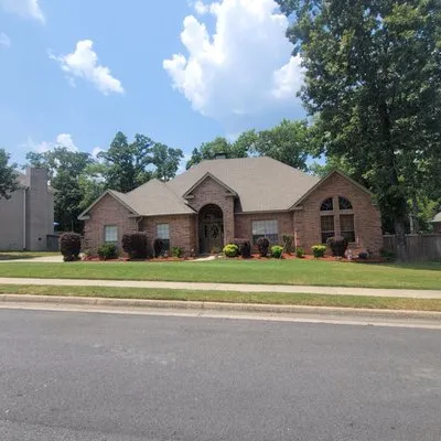 ESA Lawncare & Landscaping Logo