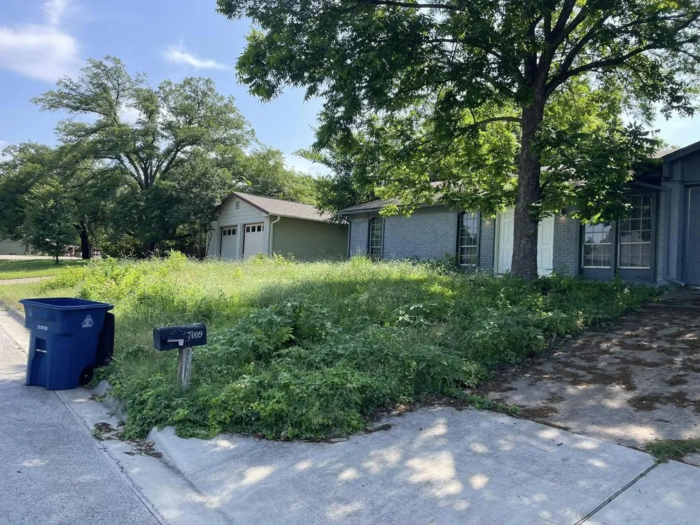 Top-rated yard maintenance in Hutto, TX - Escalera Landscaping