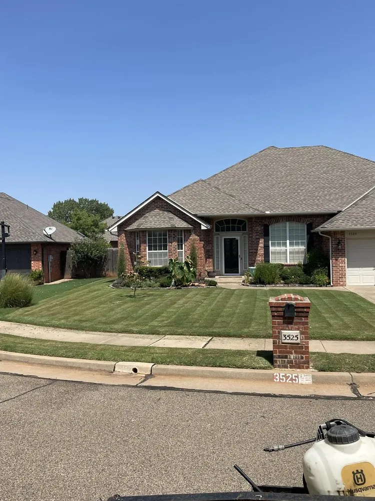 Local lawn care service experts serving Hutto, TX - Escalera Landscaping