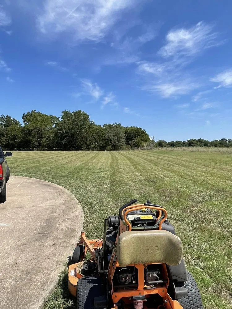 Local landscaping services in Hutto, TX - Escalera Landscaping