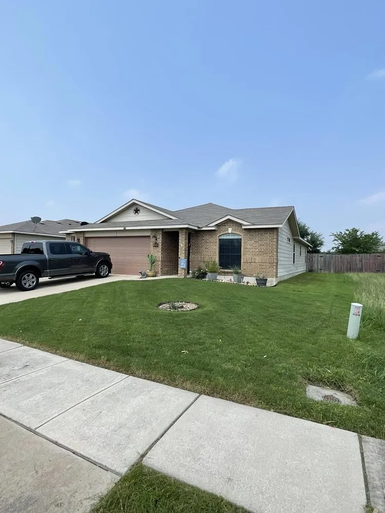 Local garden landscaping in Hutto, TX - Escalera Landscaping