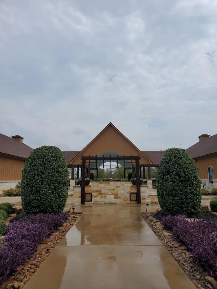 Reliable residential landscaping for year-round maintenance across Houston, TX - Escamilla Landcaping