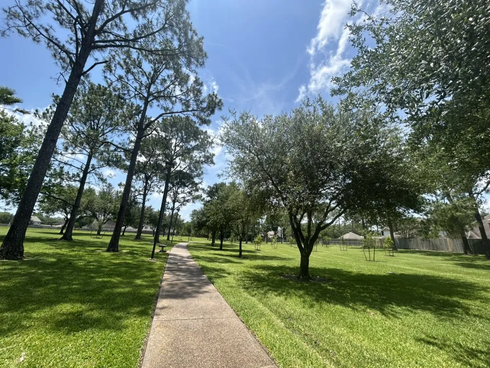 Local lawn mowing service in Houston, TX - Escamilla Landcaping