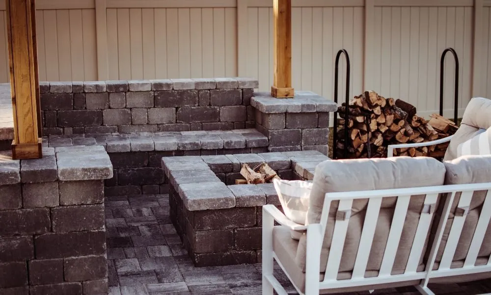 Local lawn care service for beautiful yards across Gibsonton, FL - Escapes Outdoor Living