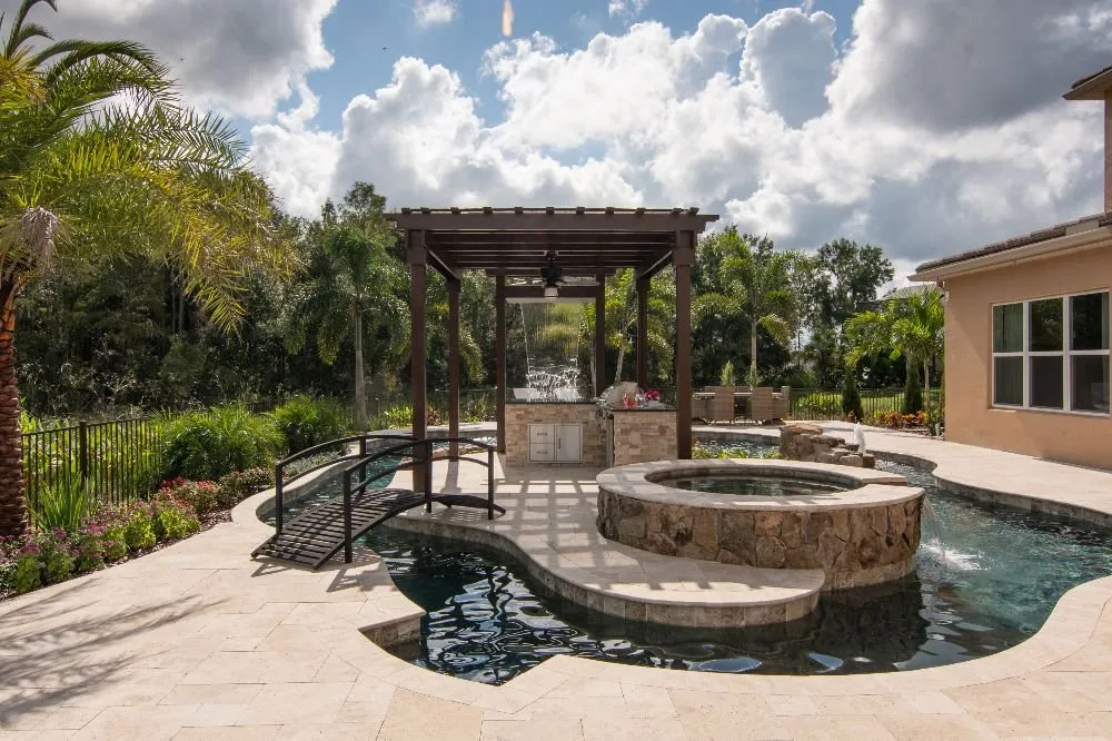 Reliable yard maintenance with custom design across Gibsonton, FL - Escapes Outdoor Living