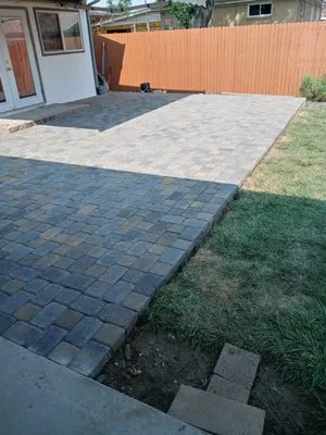 Escareno Landscaping & Concrete Logo