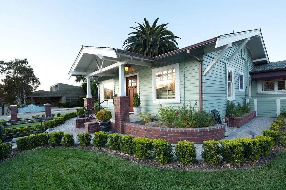 Affordable lawn mowing service experts serving Santa Maria, CA - Escobar Landscaping