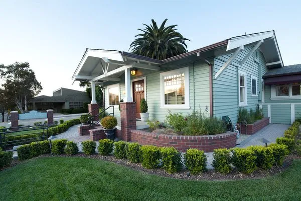 Escobar Landscaping Logo