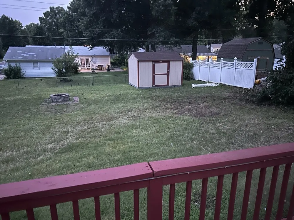 Custom lawn mowing service near you across Kansas City, KS - Escobar Tree and Lawn Service